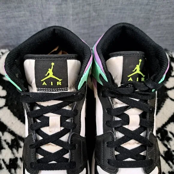 % Sz 7Y Nike Boys Air Jordan 1 Mid Shoes Sneakers / AJ4 - Picture 10 of 11